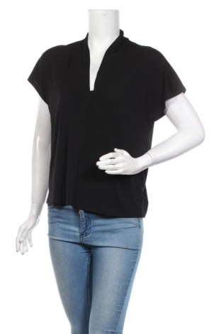 Дамска блуза H&M, Размер M, Цвят Черен, 95% полиестер, 5% еластан, Цена 27,30 лв.