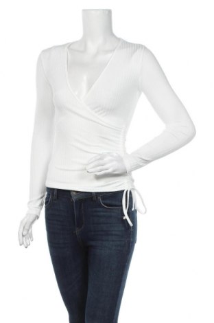 Damen Shirt New Look, Größe XS, Farbe Weiß, 97% Polyester, 3% Elastan, Preis 20,68 €