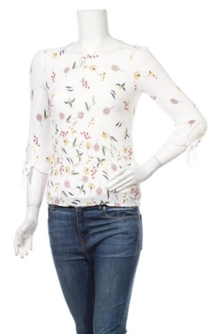 Дамска блуза S.Oliver, Размер XS, Цвят Бял, Вискоза, Цена 27,30 лв.