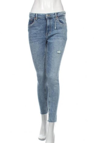 Damskie jeansy Bershka, Rozmiar M, Kolor Niebieski, 99% bawełna, 1% elastyna, Cena 198,31 zł