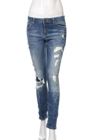 Damskie jeansy Bershka, Rozmiar M, Kolor Niebieski, 98% bawełna, 2% elastyna, Cena 111,95 zł