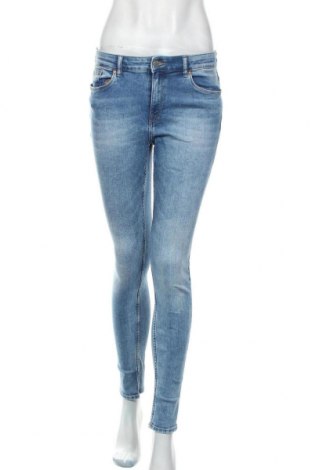 Dámské džíny  H&M, Velikost M, Barva Modrá, 79% bavlna, 13% polyester, 6% viskóza, 2% elastan, Cena  558,00 Kč