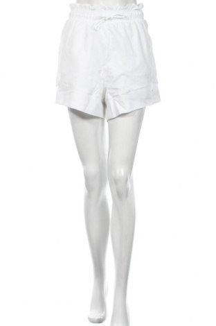 Дамски къс панталон Adidas, Размер M, Цвят Бял, Полиестер, Цена 43,47 лв.