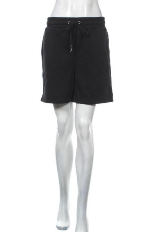 Дамски къс панталон Vero Moda, Размер S, Цвят Черен, 65% полиестер, 35% памук, Цена 31,85 лв.