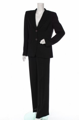 Дамски костюм Max Mara, Размер L, Цвят Черен, 99% полиестер, 1% вискоза, Цена 256,00 лв.