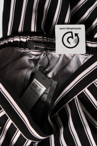Γυναικείο παντελόνι Vero Moda, Μέγεθος S, Χρώμα Μαύρο, 96% πολυεστέρας, 4% ελαστάνη, Τιμή 13,84 €