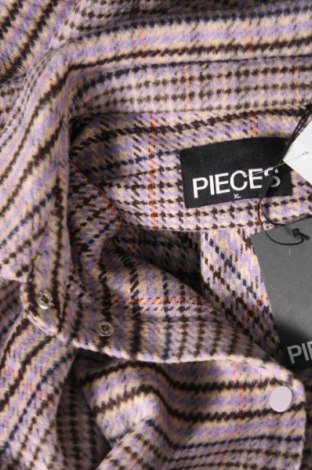 Γυναικείο μπουφάν Pieces, Μέγεθος XL, Χρώμα Πολύχρωμο, 70% πολυεστέρας, 30%ακρυλικό, Τιμή 30,54 €