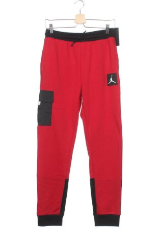 Детско спортно долнище Air Jordan Nike, Размер 14-15y/ 168-170 см, Цвят Червен, 60% памук, 40% полиестер, Цена 83,30 лв.