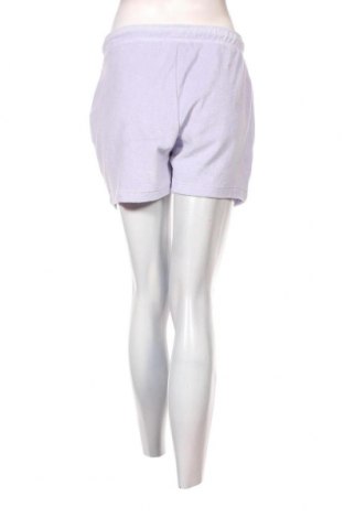 Γυναικείο κοντό παντελόνι Ellesse, Μέγεθος M, Χρώμα Βιολετί, Τιμή 10,76 €