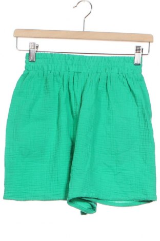 Дамски къс панталон Review, Размер XS, Цвят Зелен, Цена 39,15 лв.