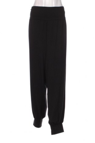 Γυναικείο αθλητικό παντελόνι Bpc Bonprix Collection, Μέγεθος XXL, Χρώμα Μαύρο, Τιμή 5,49 €