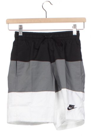 Детски къс панталон Nike, Размер 7-8y/ 128-134 см, Цвят Многоцветен, Цена 34,22 лв.
