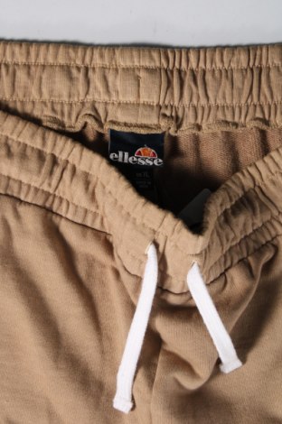 Ανδρικό κοντό παντελόνι Ellesse, Μέγεθος XL, Χρώμα  Μπέζ, Τιμή 36,08 €