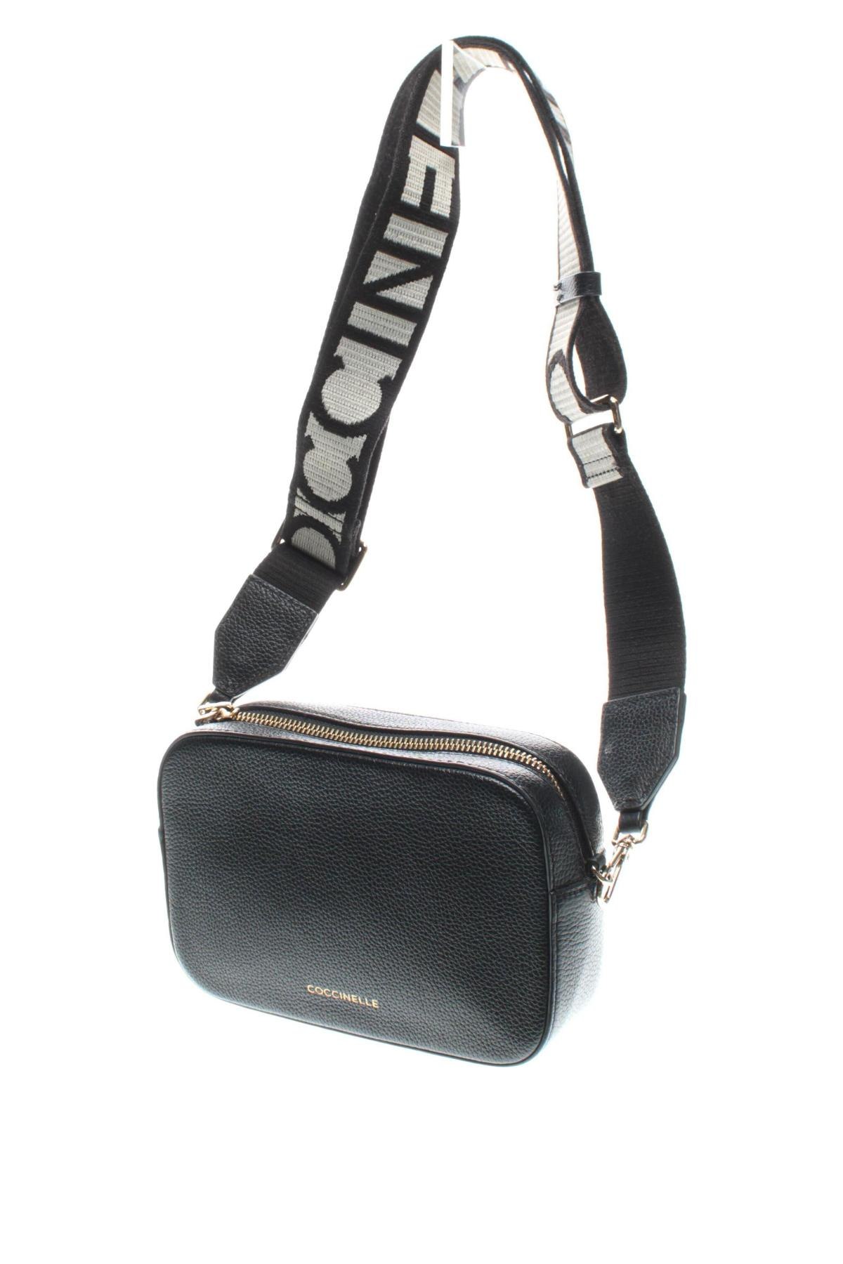 Дамска чанта Coccinelle, Цвят Черен, Цена 394,44 лв.