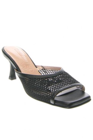 Pantofle Selected Femme, Velikost 38, Barva Černá, Cena  1 244,00 Kč