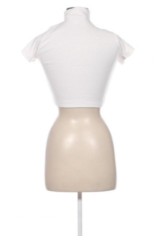 Дамска блуза, Размер M, Цвят Бял, Цена 7,98 лв.