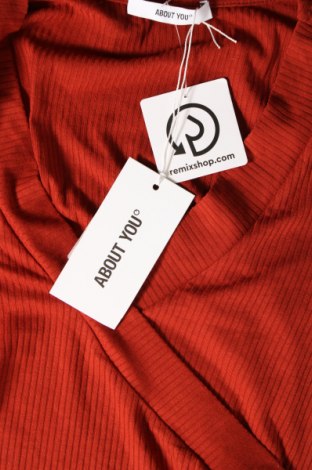 Дамска блуза About You, Размер S, Цвят Червен, Цена 11,50 лв.