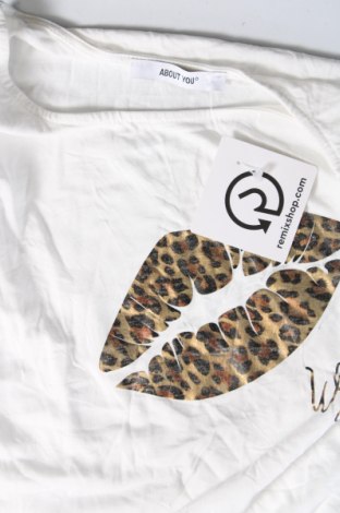 Damen Shirt About You, Größe XS, Farbe Weiß, Preis 23,71 €