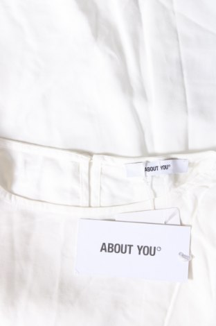 Дамска блуза About You, Размер XS, Цвят Бял, Цена 46,00 лв.