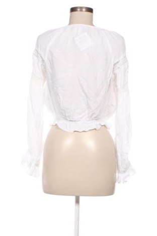 Дамска блуза Amisu, Размер XS, Цвят Бял, Цена 10,56 лв.