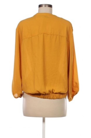 Дамска блуза Amisu, Размер L, Цвят Жълт, Цена 19,00 лв.