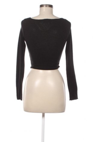 Дамска блуза Bershka, Размер XS, Цвят Черен, Цена 23,25 лв.