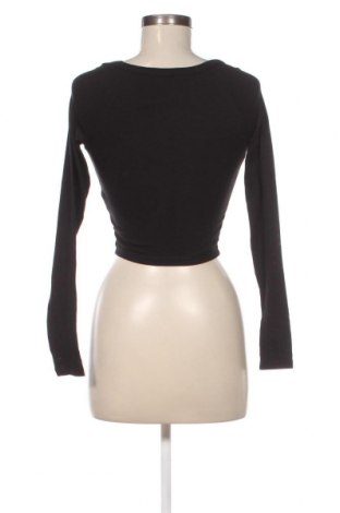Дамска блуза Bershka, Размер XS, Цвят Черен, Цена 7,75 лв.