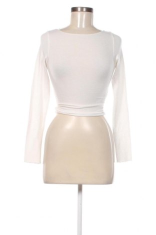 Γυναικεία μπλούζα Bershka, Μέγεθος S, Χρώμα Λευκό, Τιμή 14,38 €