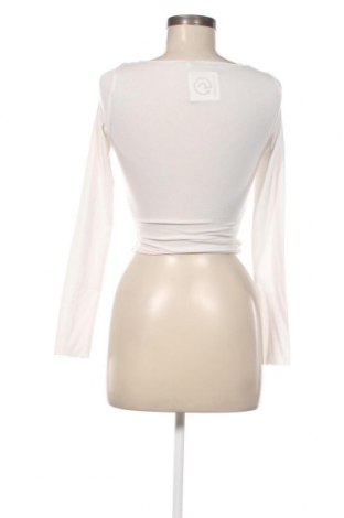Дамска блуза Bershka, Размер S, Цвят Бял, Цена 24,80 лв.