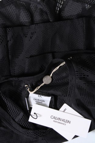 Дамска блуза Calvin Klein, Размер L, Цвят Черен, Цена 108,00 лв.