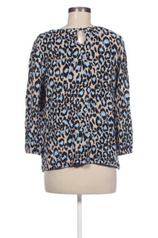 Γυναικεία μπλούζα Essentials, Μέγεθος M, Χρώμα Πολύχρωμο, Τιμή 2,35 €