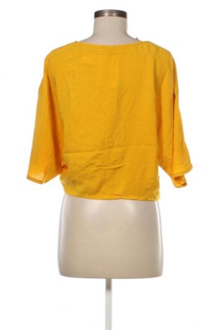 Damen Shirt Gina Tricot, Größe M, Farbe Gelb, Preis 7,11 €