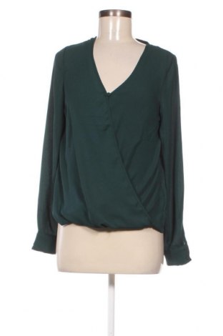 Дамска блуза H&M, Размер S, Цвят Зелен, Цена 11,73 лв.