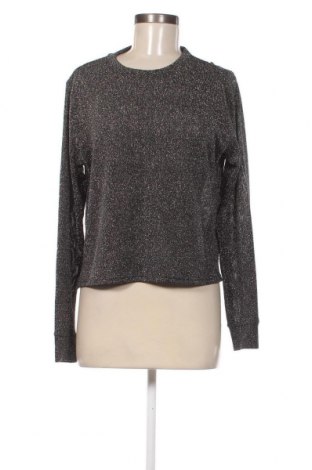Γυναικεία μπλούζα H&M Divided, Μέγεθος M, Χρώμα Μαύρο, Τιμή 2,47 €