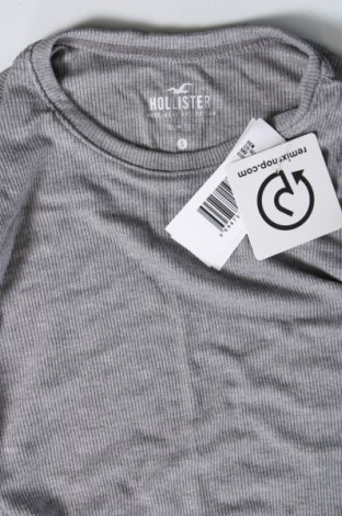 Γυναικεία μπλούζα Hollister, Μέγεθος S, Χρώμα Γκρί, Τιμή 7,94 €