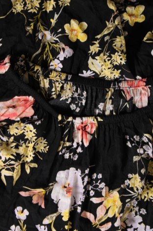 Γυναικεία μπλούζα Kapalua, Μέγεθος M, Χρώμα Πολύχρωμο, Τιμή 11,75 €