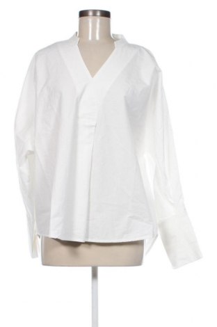 Γυναικεία μπλούζα Line Of Oslo, Μέγεθος M, Χρώμα Λευκό, Τιμή 56,43 €