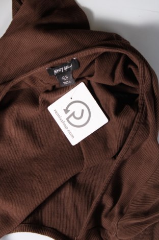 Γυναικεία μπλούζα Nasty Gal, Μέγεθος M, Χρώμα Καφέ, Τιμή 6,63 €