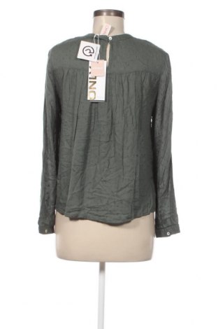 Дамска блуза ONLY, Размер M, Цвят Зелен, Цена 11,50 лв.