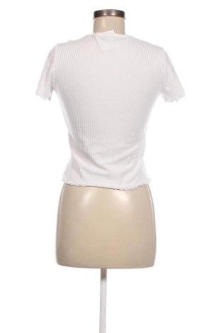 Дамска блуза ONLY, Размер M, Цвят Бял, Цена 46,00 лв.