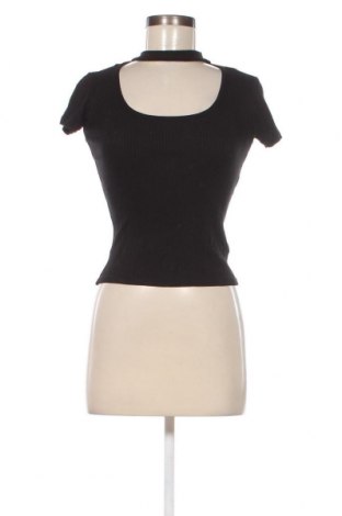 Дамска блуза Pull&Bear, Размер M, Цвят Черен, Цена 6,82 лв.