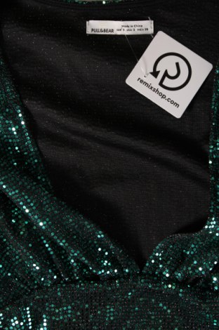 Γυναικεία μπλούζα Pull&Bear, Μέγεθος S, Χρώμα Πράσινο, Τιμή 4,60 €