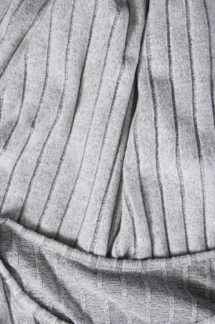 Bluză de femei SHEIN, Mărime XL, Culoare Gri, Preț 37,50 Lei