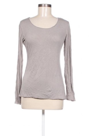 Γυναικεία μπλούζα V Milano, Μέγεθος M, Χρώμα Γκρί, Τιμή 2,35 €