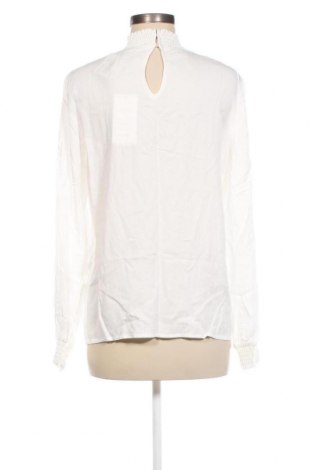 Γυναικεία μπλούζα VILA, Μέγεθος L, Χρώμα Λευκό, Τιμή 4,74 €