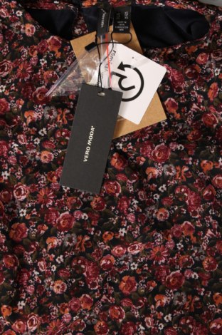 Γυναικεία μπλούζα Vero Moda, Μέγεθος XS, Χρώμα Πολύχρωμο, Τιμή 3,79 €