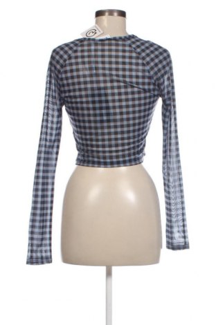 Дамска блуза Weekday, Размер M, Цвят Многоцветен, Цена 10,58 лв.