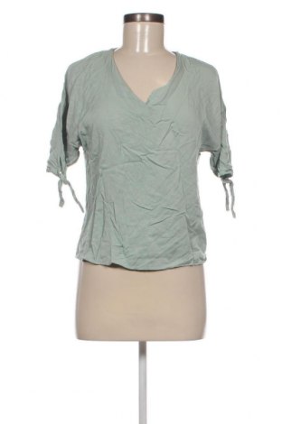 Дамска блуза Yfl Reserved, Размер M, Цвят Зелен, Цена 11,40 лв.