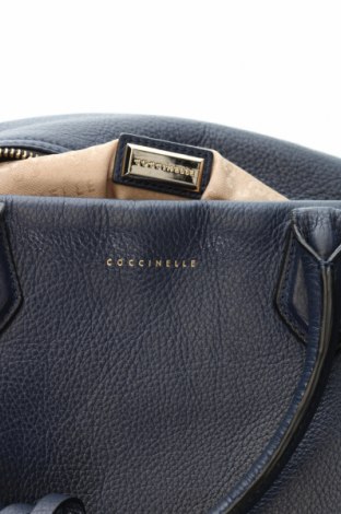 Γυναικεία τσάντα Coccinelle, Χρώμα Μπλέ, Τιμή 139,13 €