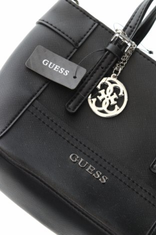 Γυναικεία τσάντα Guess, Χρώμα Μαύρο, Τιμή 163,92 €